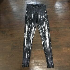 Blackmilk Monochrome Artistic Leggings